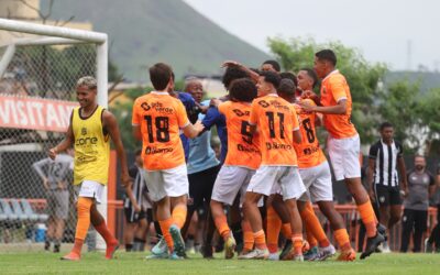 Sub-16 faz 7 a 0 no Tigres pelo Torneio Guilherme Embry